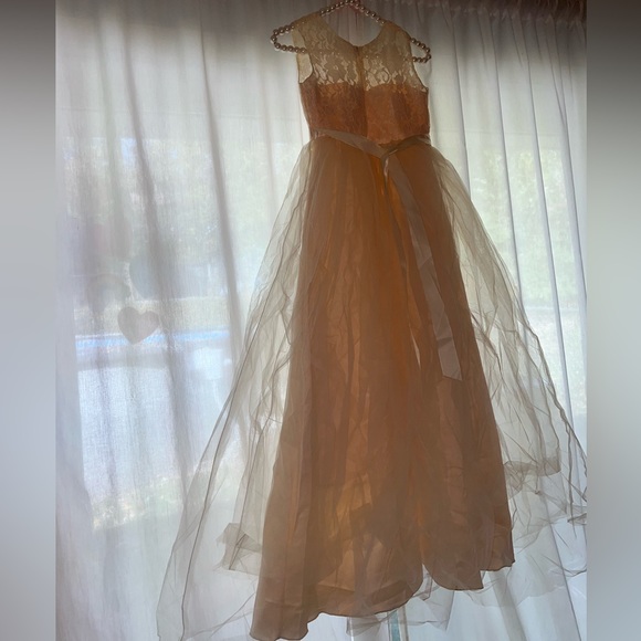 Yellow tulle and lace dress - Picture 4 of 5